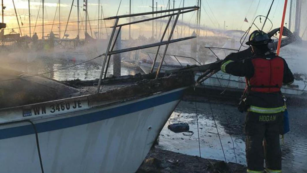 5 vessels burned when boat catches fire at Everett marina - Spokane ...